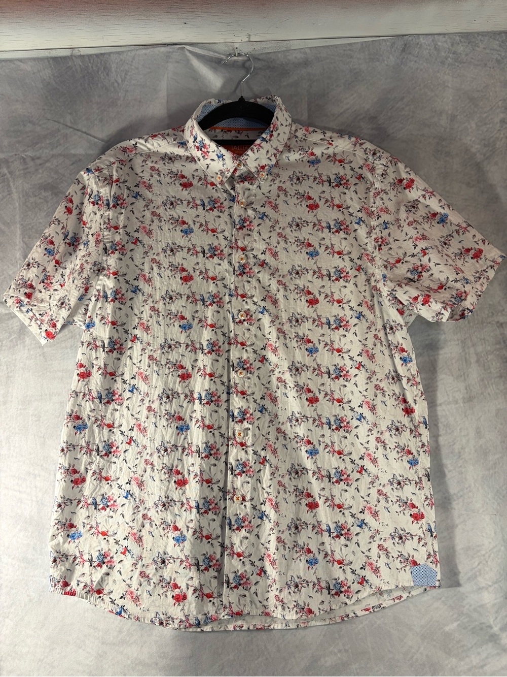 Tallia Sport Men’s Floral Button-Up Shirt Medium